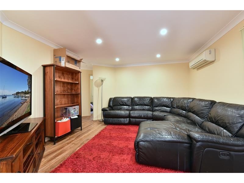 9 Tyrell Grove, Cessnock NSW 2325