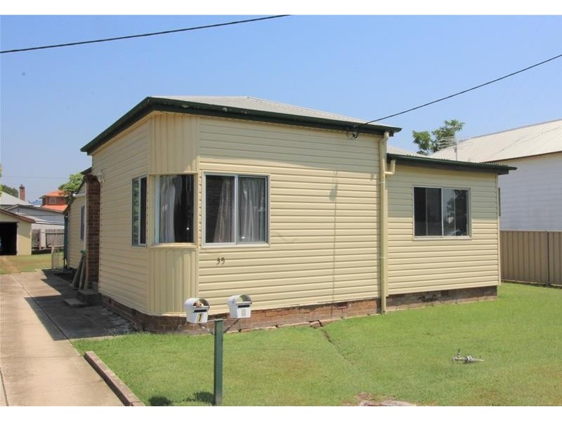 35 Boomerang Street, Cessnock NSW 2325
