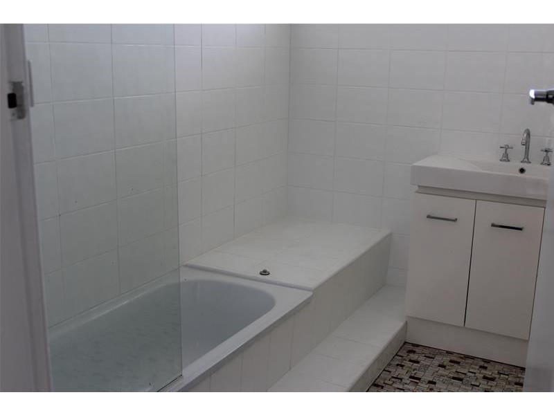 15 Railway Street, Kurri Kurri NSW 2327