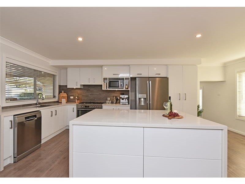 8 Adams Street, Heddon Greta NSW 2321