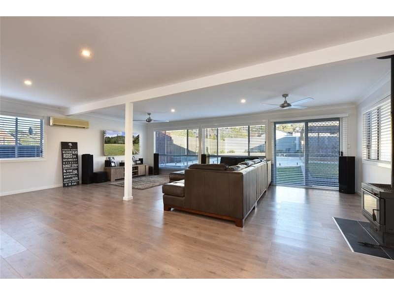 8 Adams Street, Heddon Greta NSW 2321