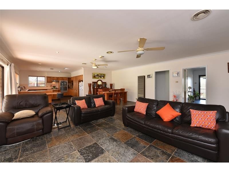 31 Neath Street, Pelaw Main NSW 2327