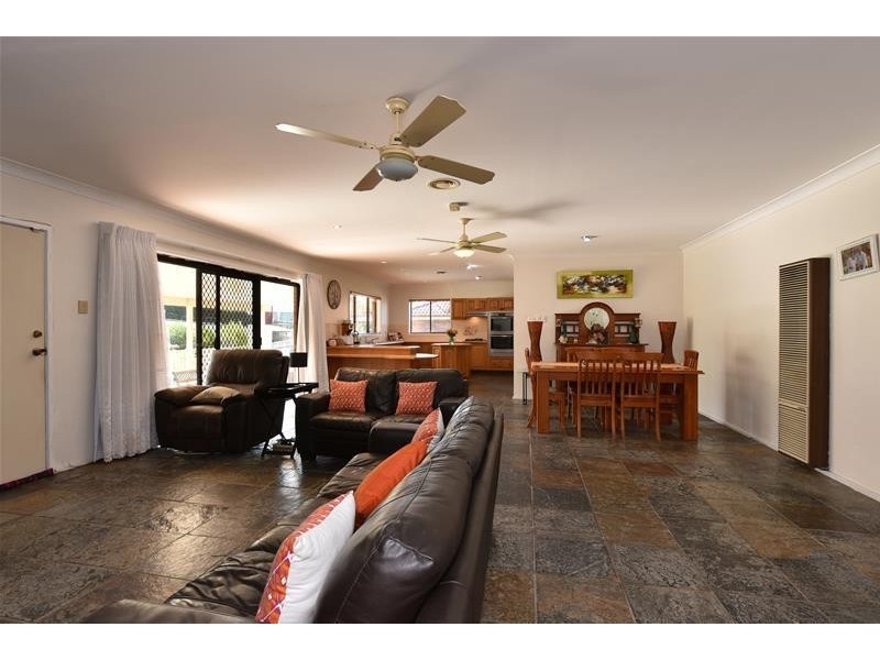 31 Neath Street, Pelaw Main NSW 2327