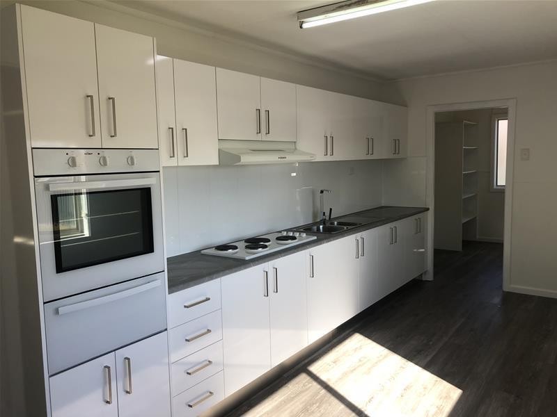 24 Wollombi Road, Cessnock NSW 2325