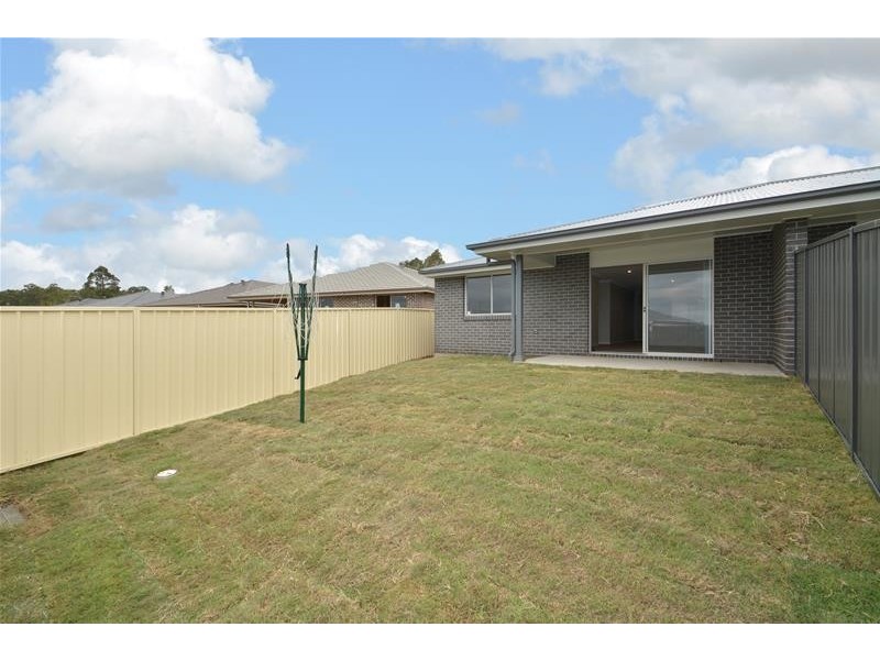 2/39 Ashton Drive, Heddon Greta NSW 2321