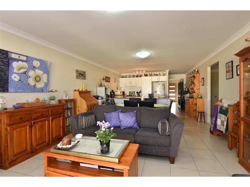 2/36 Ashton Drive, Heddon Greta NSW 2321