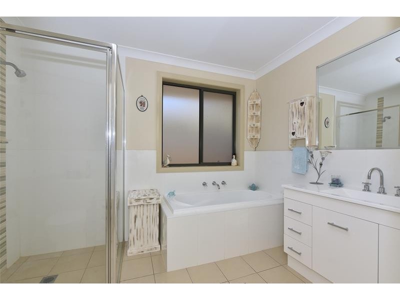 2/36 Ashton Drive, Heddon Greta NSW 2321