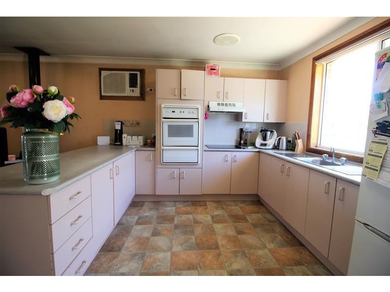 20 Murray Street, Abernethy NSW 2325