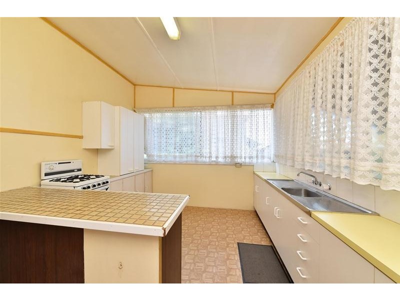 10 Barton Street, Kurri Kurri NSW 2327