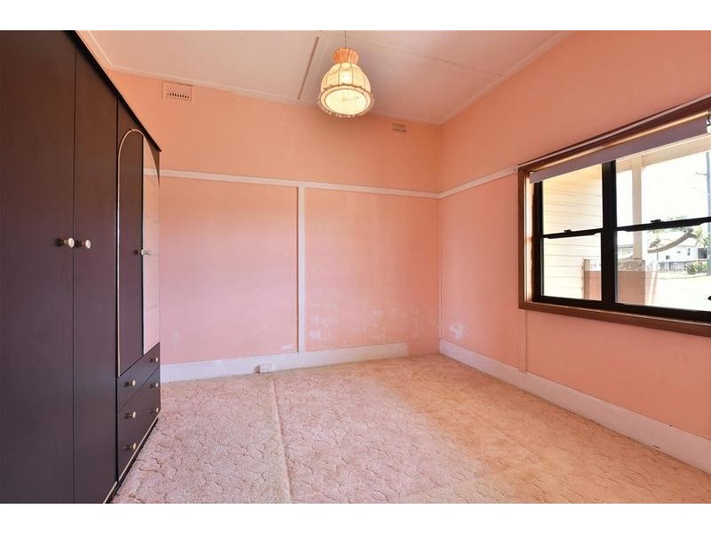 10 Barton Street, Kurri Kurri NSW 2327