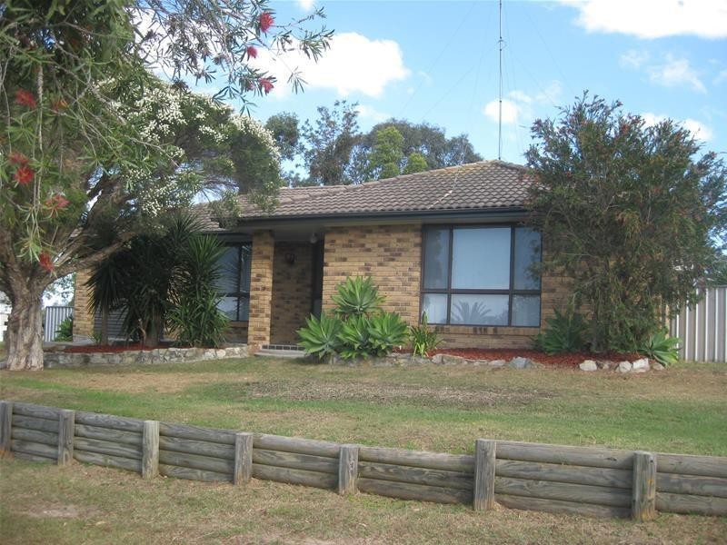 39 Evatt Street, Pelaw Main NSW 2327