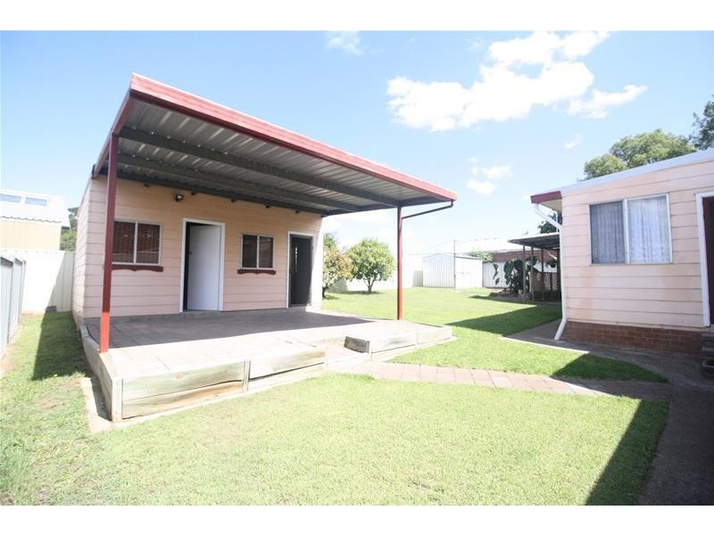 18 Main Road, Cliftleigh NSW 2321