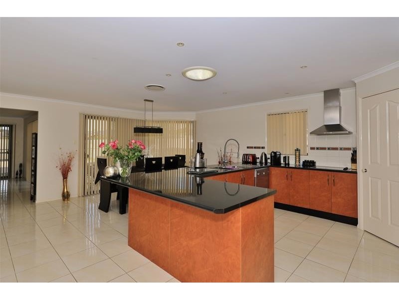 5 Ashton Drive, Heddon Greta NSW 2321