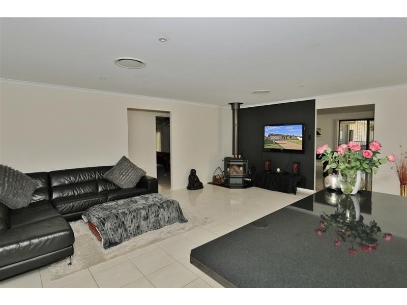 5 Ashton Drive, Heddon Greta NSW 2321