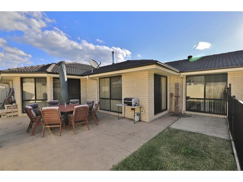 5 Ashton Drive, Heddon Greta NSW 2321