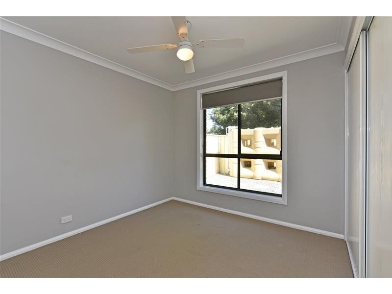 2/8A Lang Street, Kurri Kurri NSW 2327