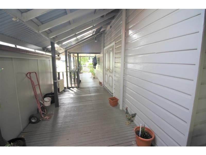 12 Dubbo Street, Abermain NSW 2326