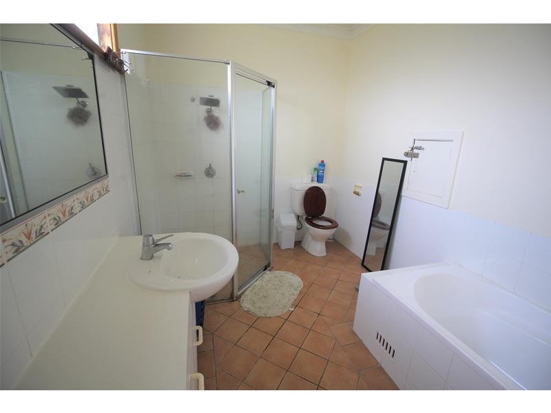 12 Dubbo Street, Abermain NSW 2326