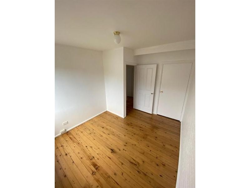 2/4 Maitland Street, Abermain NSW 2326