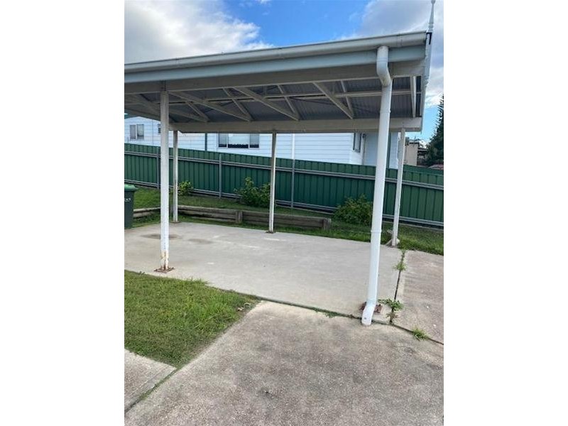 2/4 Maitland Street, Abermain NSW 2326