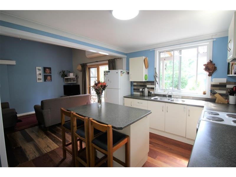 6 Seventh Street, Weston NSW 2326