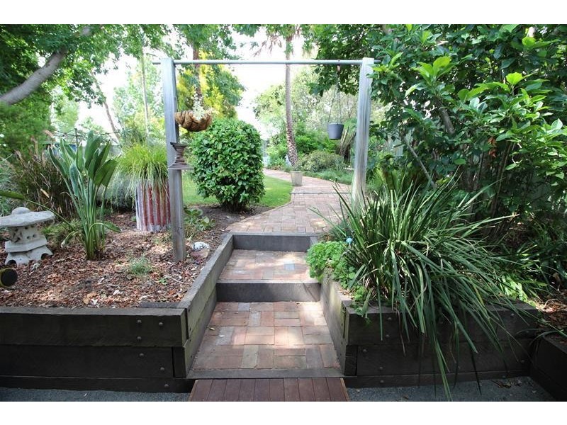 6 Seventh Street, Weston NSW 2326