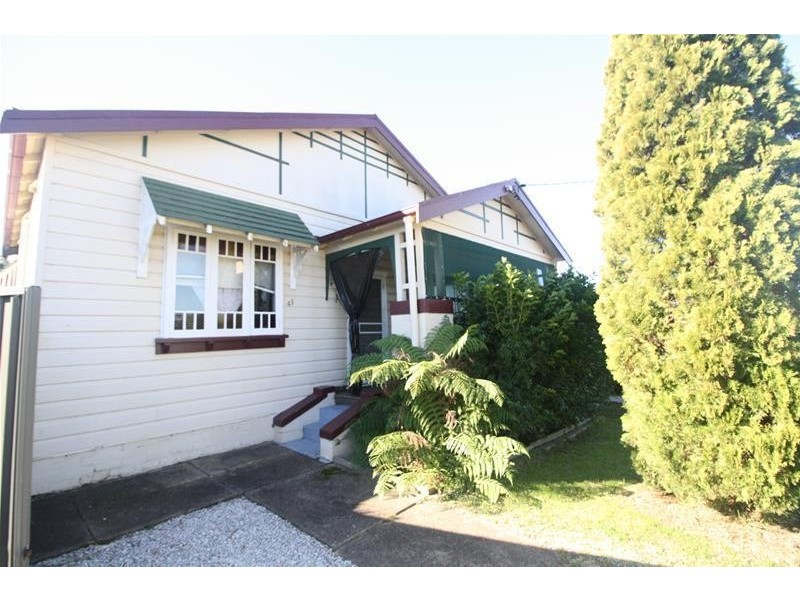 43 Hebburn Street, Pelaw Main NSW 2327