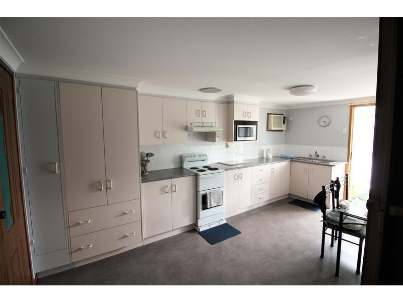 12 Love Street, Cessnock NSW 2325