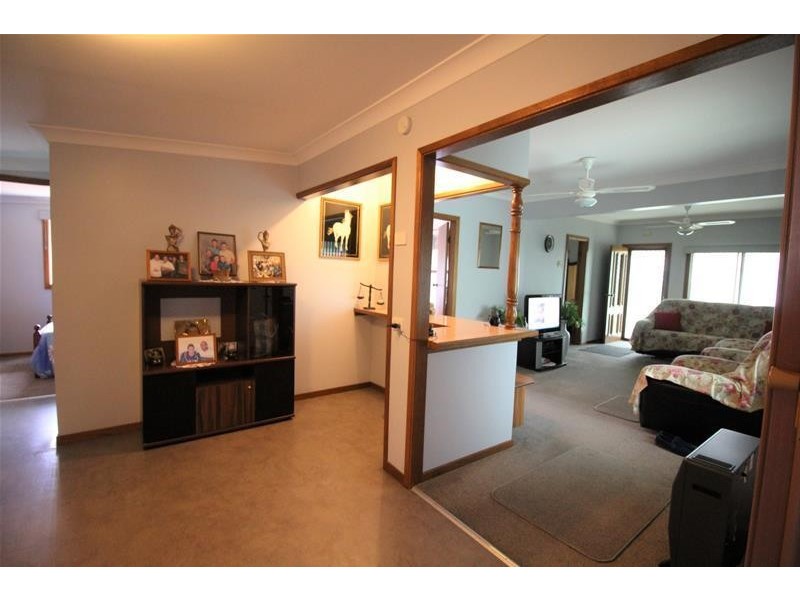 12 Love Street, Cessnock NSW 2325