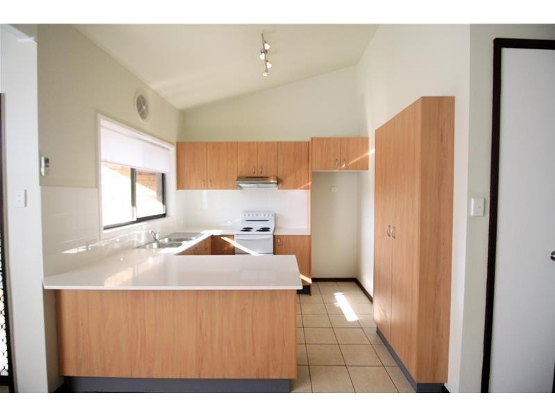 12/10 Saxton Street, Kurri Kurri NSW 2327