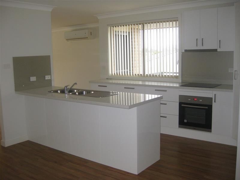 1/8 Fairview Place, Cessnock NSW 2325