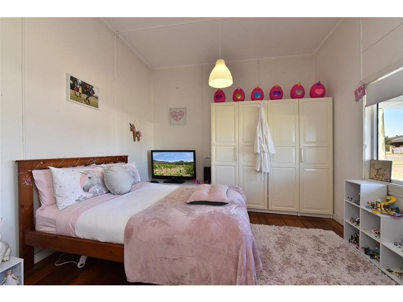 25 Ninth Street, Weston NSW 2326