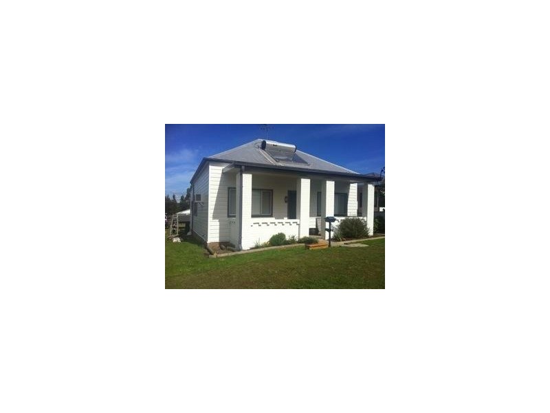 38 Melbourne Street, Abermain NSW 2326