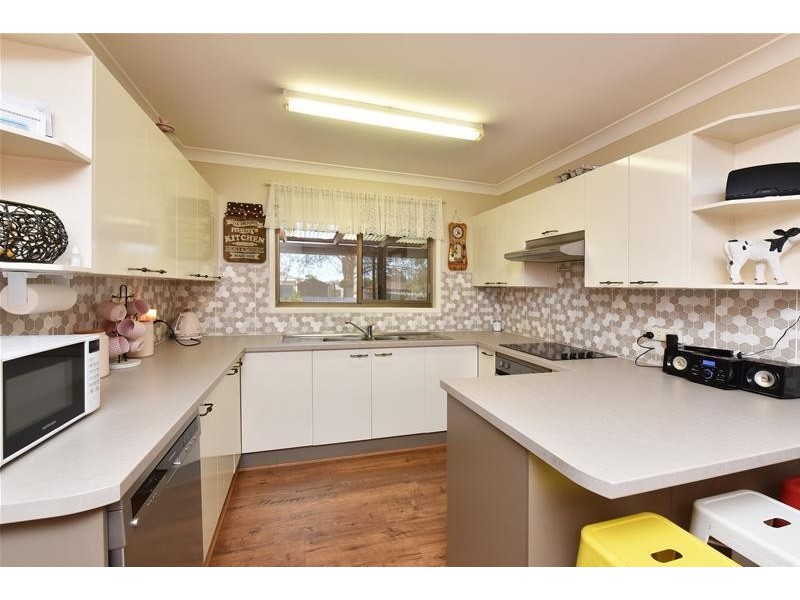 23 Cooper Street, Heddon Greta NSW 2321