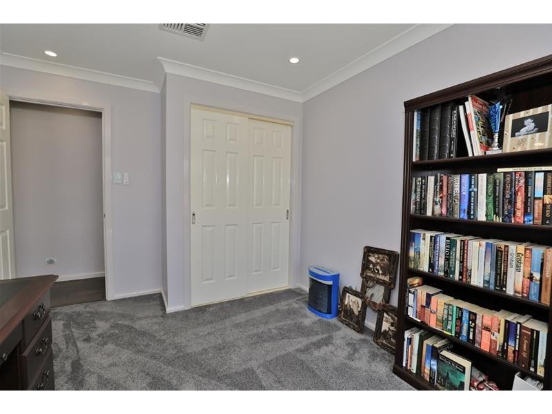 9 Kookaburra Close, Weston NSW 2326