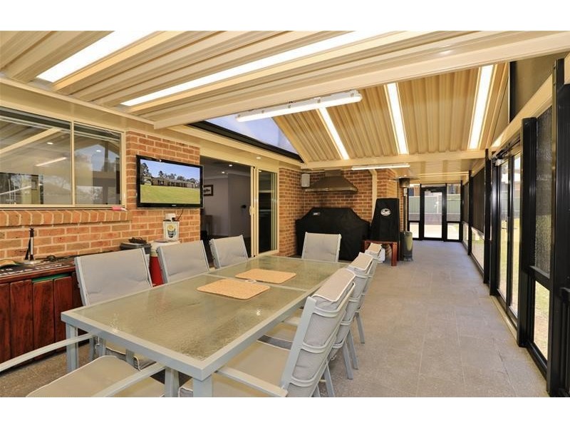 9 Kookaburra Close, Weston NSW 2326