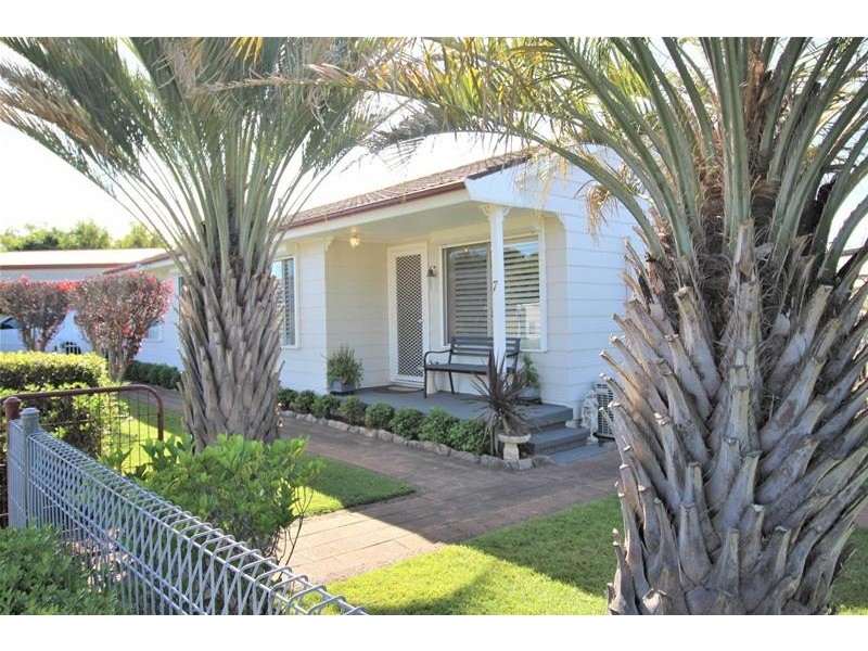 7 Dill Street, Kurri Kurri NSW 2327