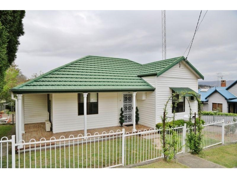 13 Cooper Street, Cessnock NSW 2325