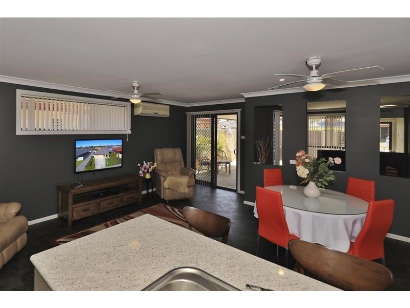 6 Ashton Drive, Heddon Greta NSW 2321