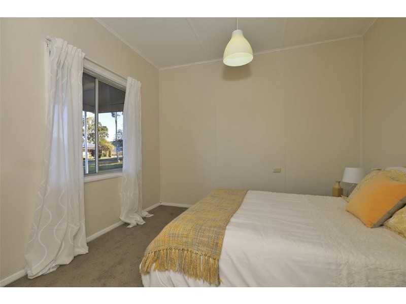 5 Cooma Street, Abermain NSW 2326