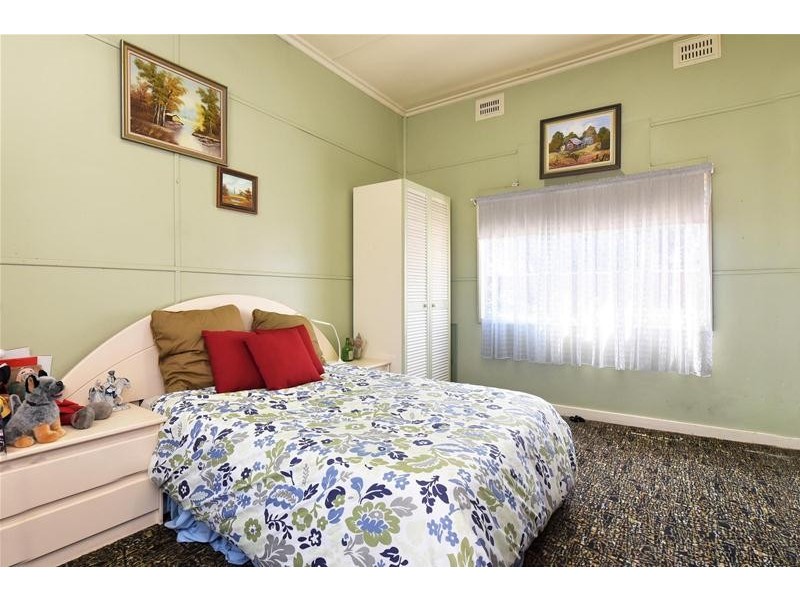 60 Cessnock Road, Weston NSW 2326