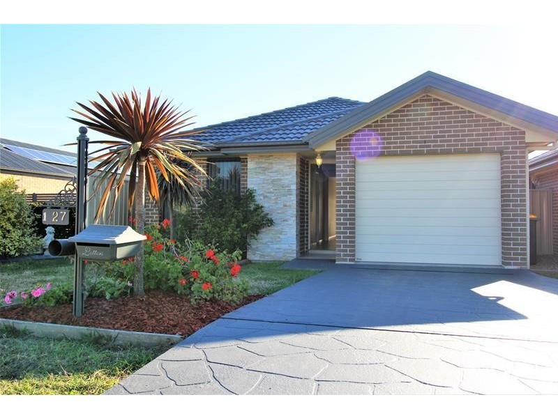 1/27 Connel Drive, Heddon Greta NSW 2321