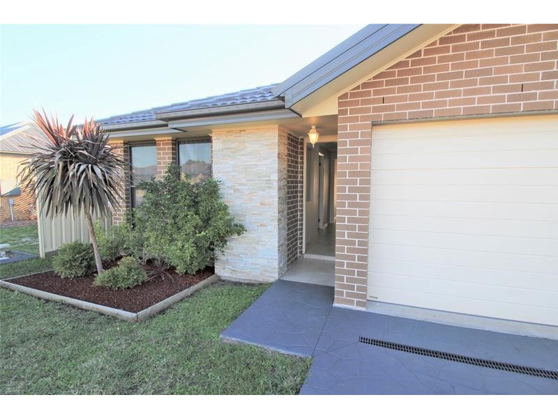 1/27 Connel Drive, Heddon Greta NSW 2321