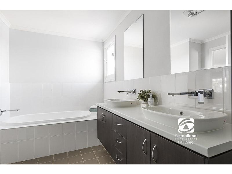 31 Edgewood Drive, Stanhope Gardens NSW 2768