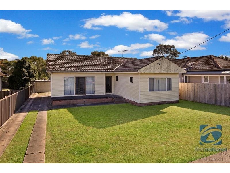 6 Woods Street, Riverstone NSW 2765