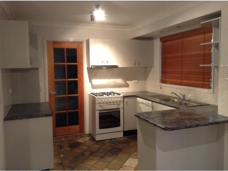 4 Cotton Grove, Stanhope Gardens NSW 2768