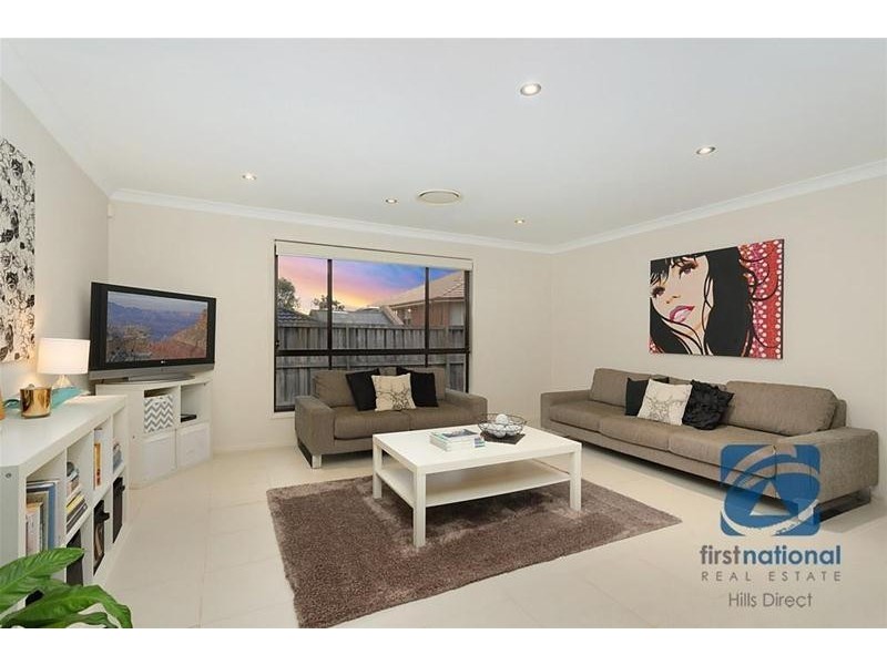 9 Woodward Avenue, Stanhope Gardens NSW 2768