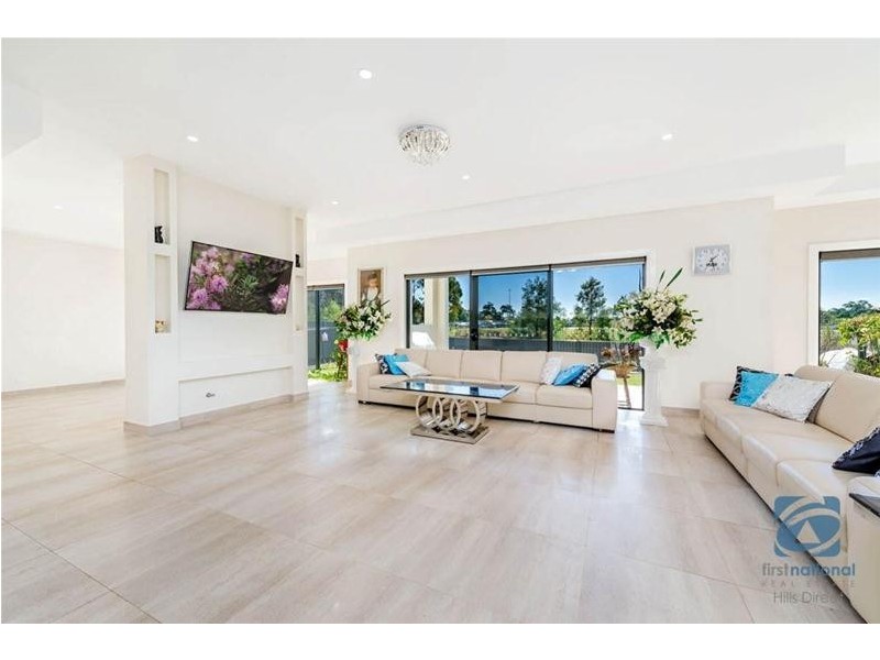 7 Blue Wren Way, Kellyville NSW 2155