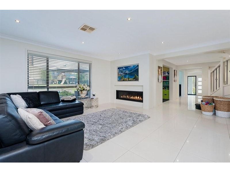 12 Ranleigh Circuit, Kellyville Ridge NSW 2155