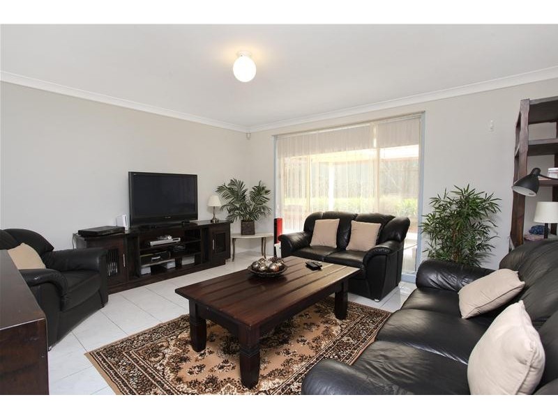 11 Kashmir Avenue, Quakers Hill NSW 2763